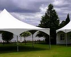 Montagem de tendas para eventos